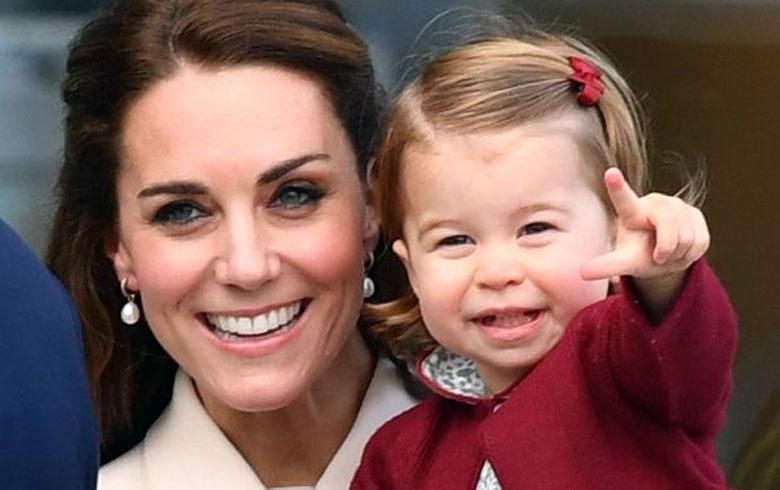 Así llega Charlotte a su primer día de clases Así llega Charlotte a su primer día de clases