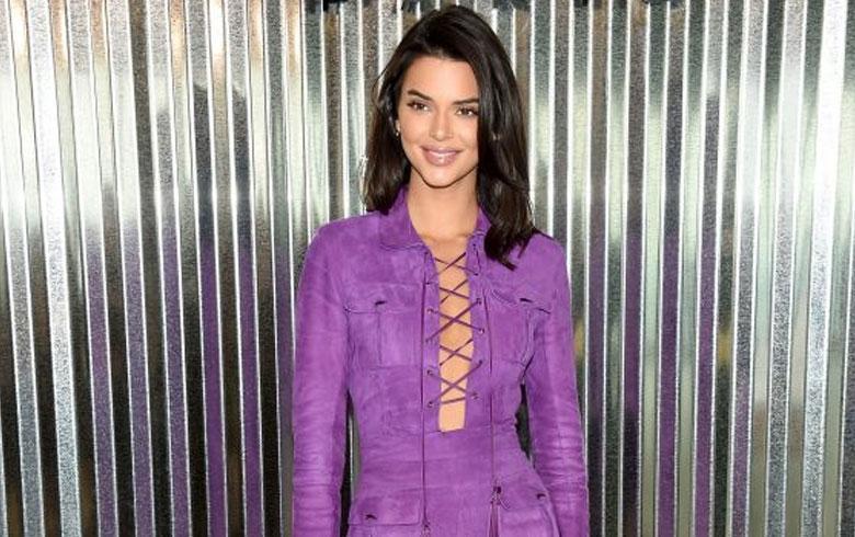 Kendall Jenner enmudece la Ópera de París con un vestido transparente