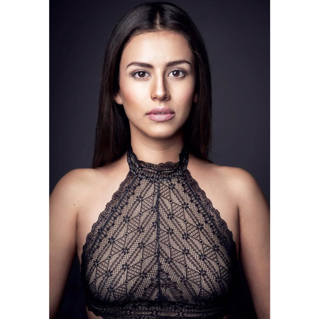 Karla Melo sorprende con look inspirado en Kim Kardashian