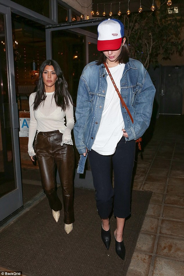 Foto evidencia la brutal diferencia de estatura entre Kendall Jenner y