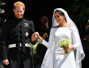 Video muestra la reacción de Meghan Markle al ver su vestido de novia por primera vez