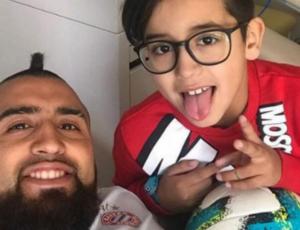 Hijo de Arturo Vidal es nominado al Copihue de Oro