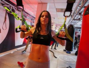 Famosos se ejercitaron en conjunto en novedoso centro de entrenamiento