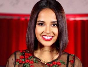 Las sensuales postales en bikini con las que Becky G sube la temperatura en Instagram