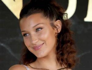 Los looks con los que Bella Hadid conquistó a The Weeknd en Cannes