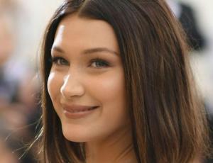 Bella Hadid llegó bien acompañada al cumpleaños de Kylie Jenner