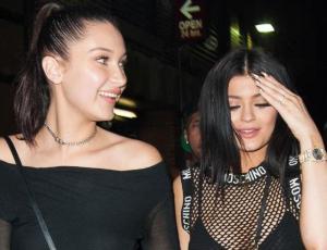 Poleras mal cortadas, la moda impuesta por Kylie Jenner y Bella Hadid