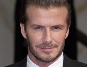 Mira a David Beckham en ropa interior y haciendo 22 flexiones diarias