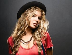 Las osadas fotos sin ropa de Fergie que sacan suspiros entre sus fanáticos