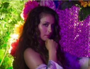 Los 3 mensajes que Denise Rosenthal entrega en su nuevo video clip
