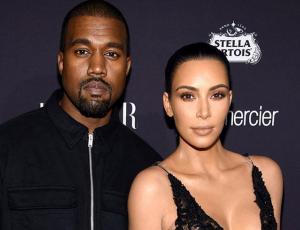 Kim Kardashian y Kanye West llevan a la adultez la clásica zapatilla de niños