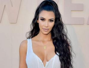 Revelan las primeras fotos de Kim Kardashian en micro bikini tras notoria baja de peso