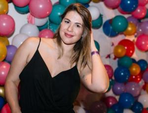 Usuarios no pueden creer el parecido de Laura Prieto y su hija
