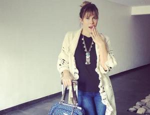 Laura Prieto sorprende con brillante y ceñido vestido en Vértigo