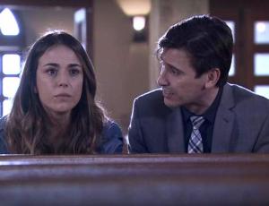 Ignacia Baeza y Álvaro Espinoza son nominados al Copihue de Oro