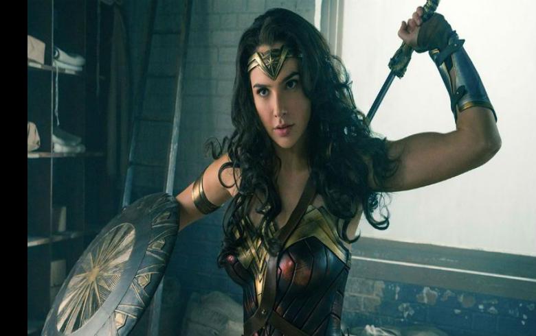 Hombres se indignaron por función de Wonder Woman y recibieron un épico ...