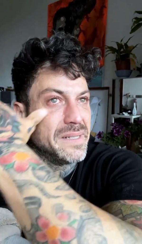 “Era mi hijo” Pascual Fernández llora por muerte de su perro