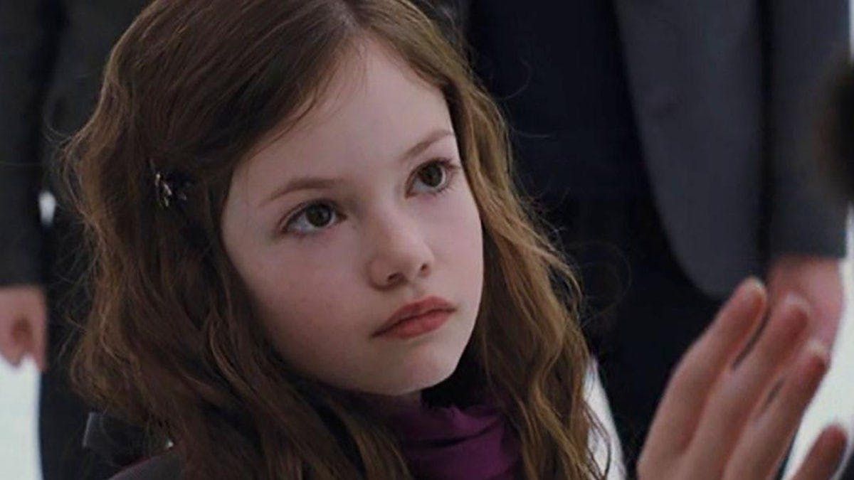 Así luce la hija de Edward y Bella en “Crepúsculo” a sus 19 años