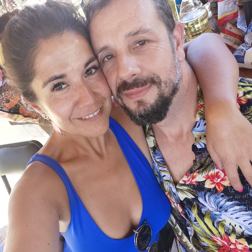 “Poco decente”: Carolina Soto es criticada por foto con su novio