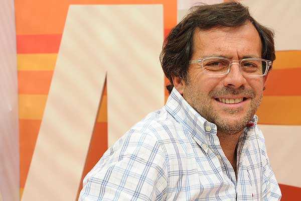 Director de TV Bibiano Castelló está grave tras choque en moto