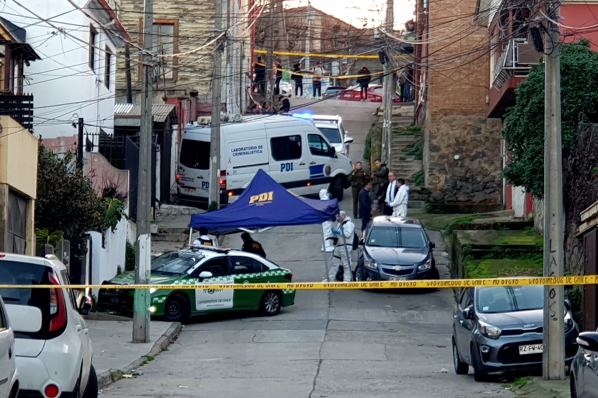 Hombre muere tras recibir impacto de bala en la cabeza en Valparaíso. Foto referencial