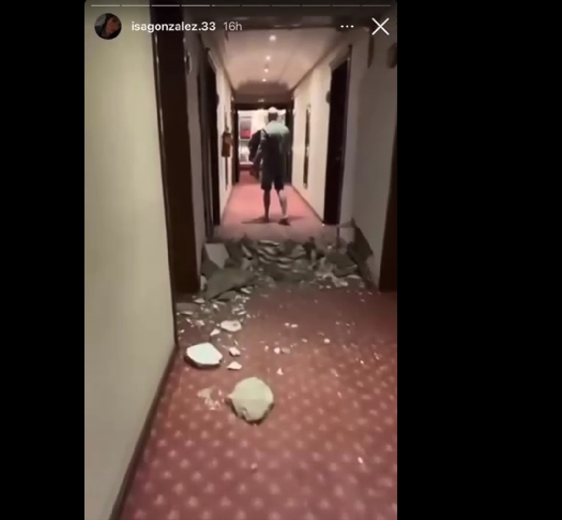 Hotel con escombros tras terremoto en Marruecos