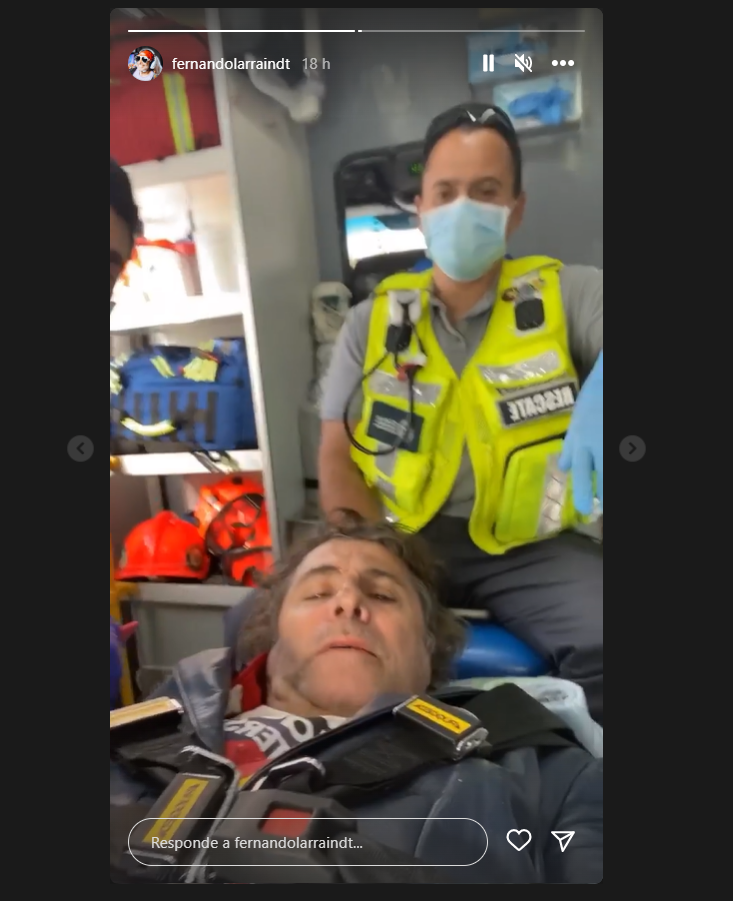 Fernando Larraín sufrió accidente en su moto y grabó cuando lo llevaban en ambulancia 