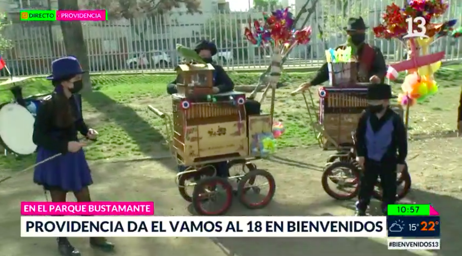 Alcaldesa Matthei da el vamos a las celebraciones en Providencia