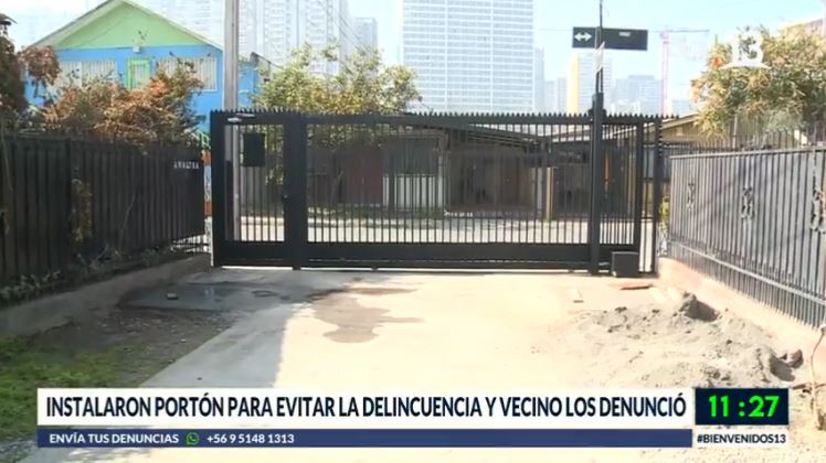 Vecinos de Lo Prado en conflicto por instalación de portón