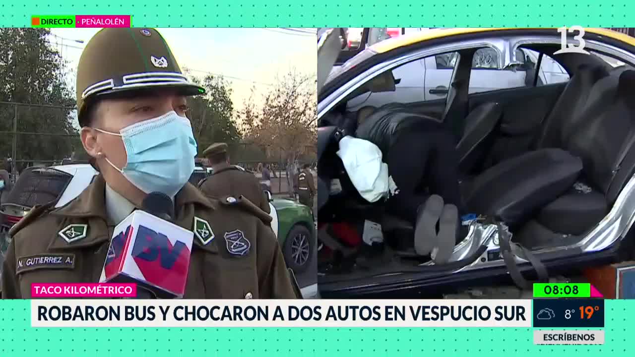 Sujetos robaron bus y chocaron dos autos en Autopista Vespucio Sur