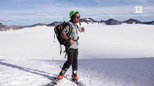 Claudio Iturra subió el Volcán Sollipulli con esquís