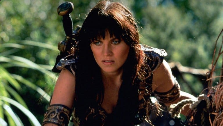 Mira cómo luce hoy la actriz que dio vida a la legendaria princesa guerrera Xena