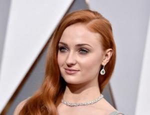 Sophie Turner confesó que pensó en suicidarse