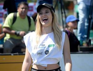 Yadranka Tomic se lesiona en medio de partido de fútbol de candidatas a reina