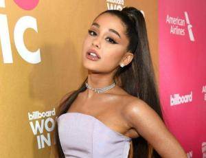 Ariana Grande causa furor al mostrar cómo luce su verdadero pelo