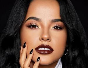 Actor chileno se va con todo en contra de Becky G: "Le falta humildad"
