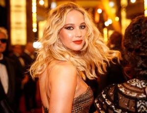 Estas son las comentadas fotografías de Jennifer Lawrence en los Oscar