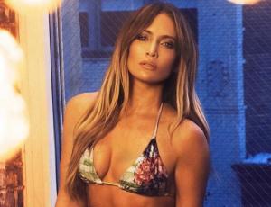 Jennifer López se unió a la tendencia y se despidió de su larga cabellera