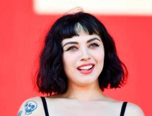 Mon Laferte reconoce estar enamorada de una mujer