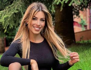 Oriana Marzoli sorprende con look a lo “Brujas”