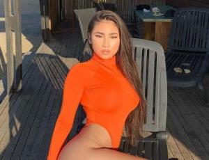 Paloma Mami demuestra con sensual video que su cuerpo es natural