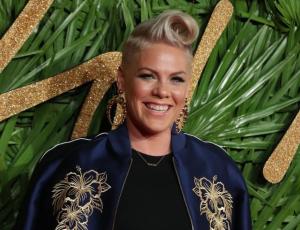 Pink cantará el himno de EE.UU. en el Super Bowl