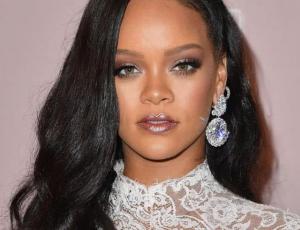 Rihanna lleva el "sporty chic" al extremo