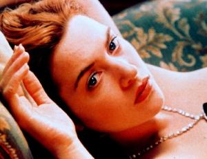 10 películas que cambiaron su final original
