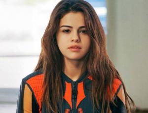 Selena Gomez regresa en escena con nueva música ¡y nuevo aspecto!