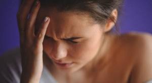 ¿Cuándo se debe consultar con un médico por un dolor de cabeza?