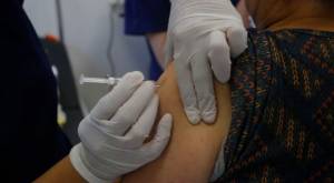 Covid-19: Rusia asegura que su vacuna tiene un 92% de eficacia 