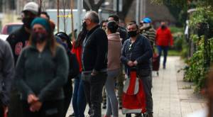 Plan Paso a Paso: 9 comunas retrocederán este sábado