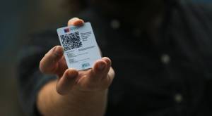 Pase de Movilidad será inhabilitado para mayores de 55 años que no tengan su dosis de refuerzo