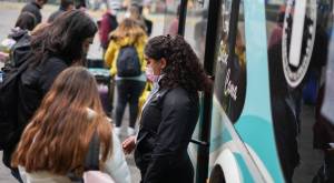 No vacunados necesitarán PCR para viajes interregionales